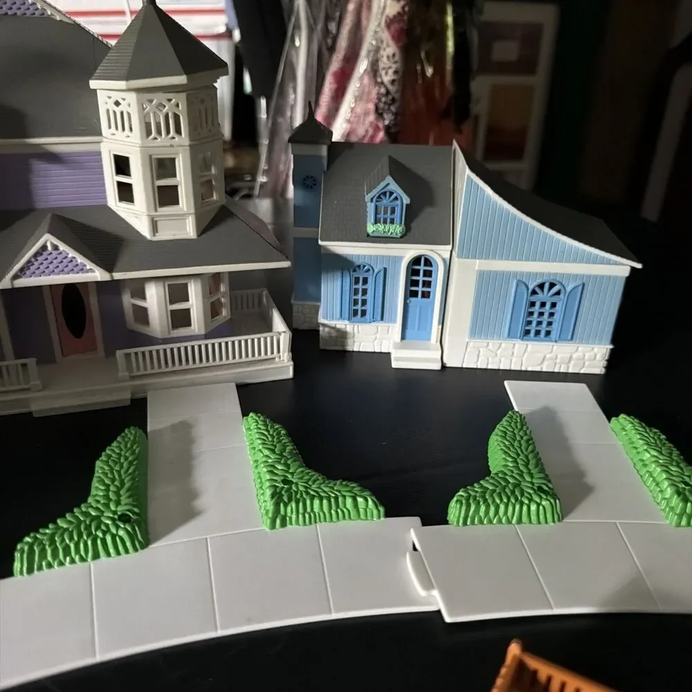 1994 Galoob MY PRETTY DOOLHOUSE Lot (Polly Pocket sized set)